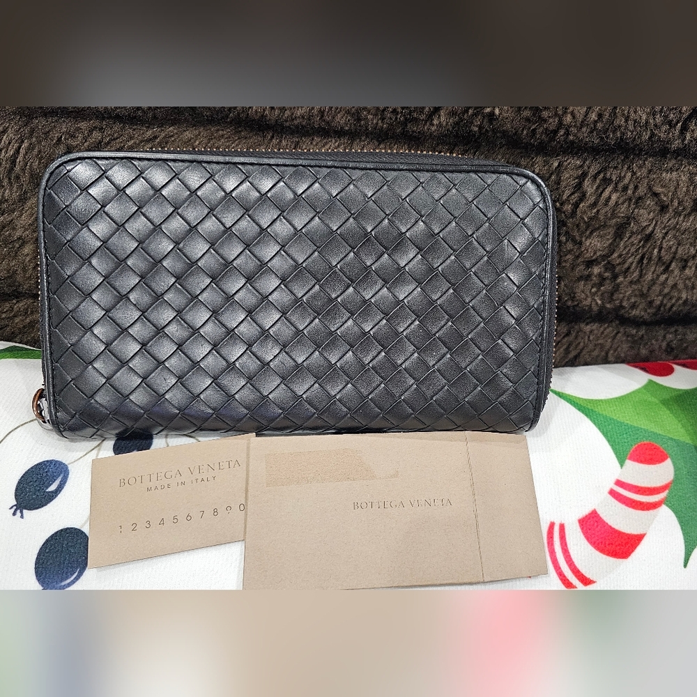 BOTTEGA VENETA Leather Intrecciato Nappa Zip-Around Wallet - Picture 7 of 15
